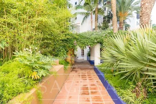 Jardines De Las Golondrinas Марбелья Отель