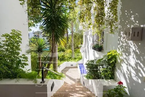Jardines De Las Golondrinas Марбелья 4*,  Испания